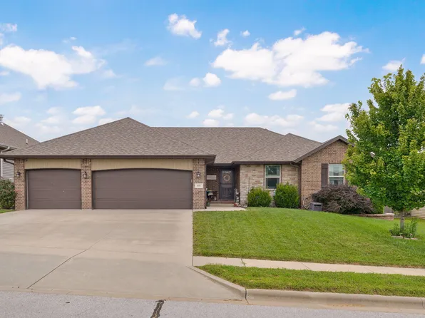1657 N Kingfisher Drive, Nixa, MO 65714