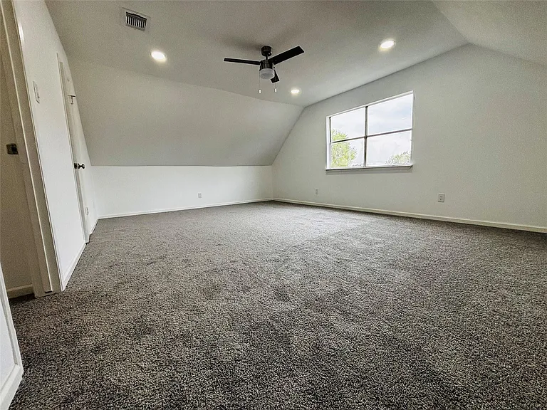 16246 Los Altos Dr — Photo 11