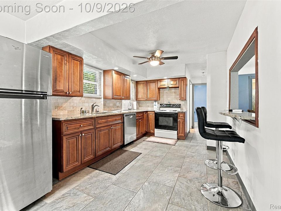 23095 Hill Ave, photo 24