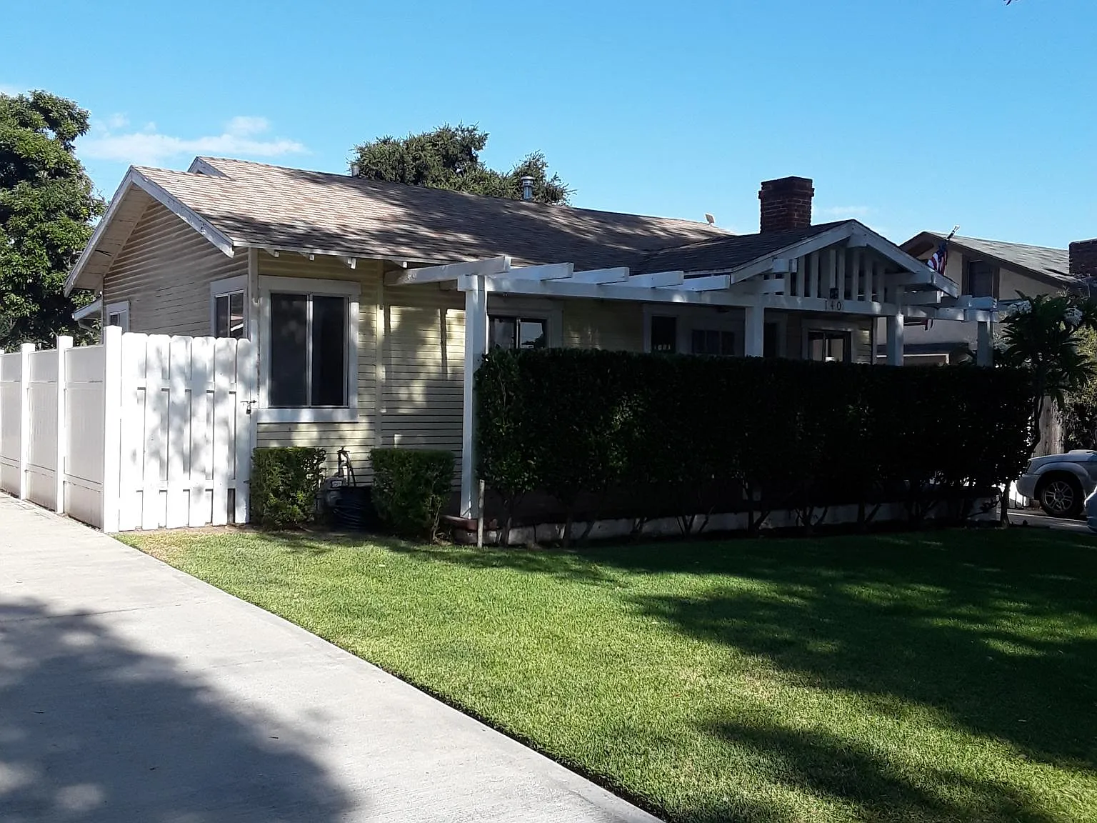 140 S Craig Ave — Photo 3