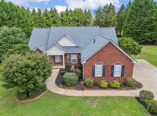 252 Bay Hill Dr, Boiling Springs, SC 29316