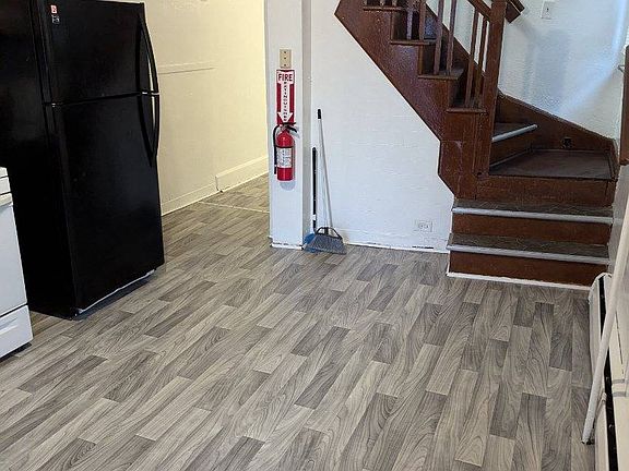 3rd image of 773 Lucas Pl