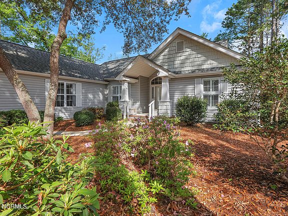 5th image of 4082 Honey Locust Way