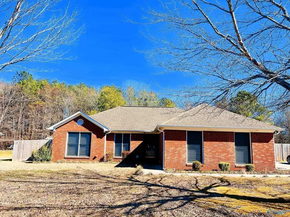 143 Cooper Dr, Huntsville, AL 35811