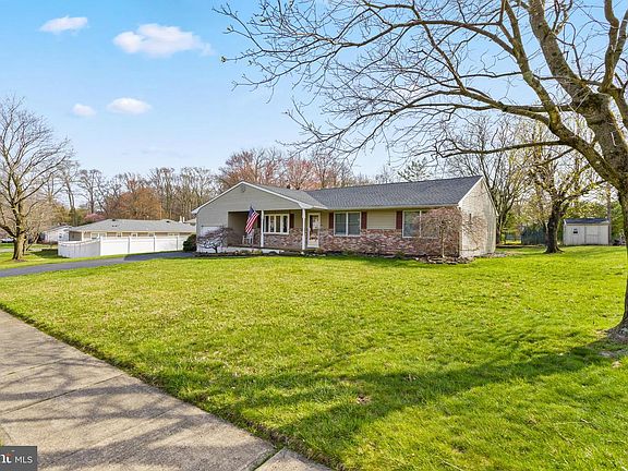 4th image of 603 Flock Rd