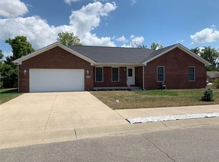 1778 Sams Cir, Seymour, IN 47274