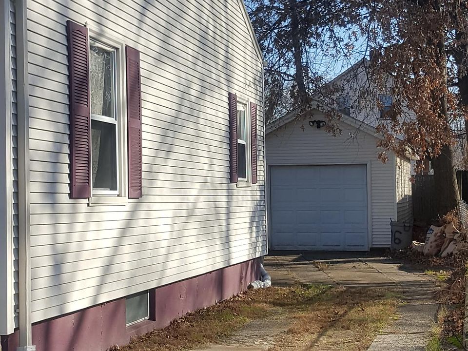 2nd image of 106 Corinth St