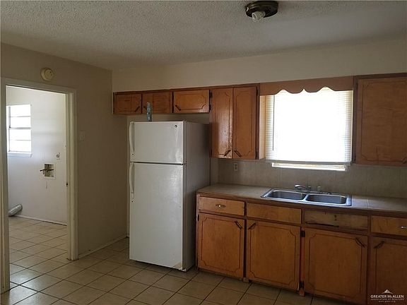 3rd image of 5012 W State Highway 107