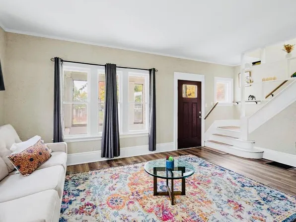 1678 Minnehaha Ave E, Saint Paul, MN 55106