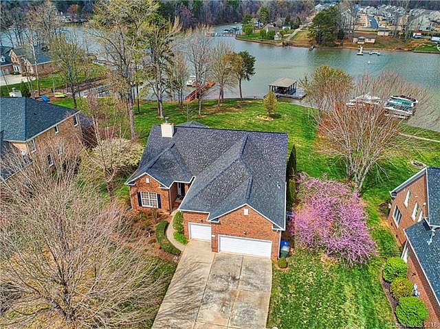 1st image of 161 Castles Gate Dr