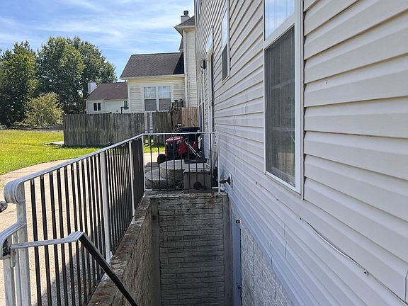 5th image of 10308 Haliard St