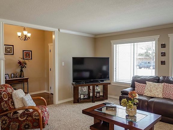 4th image of 4702 Oak Grove Blvd
