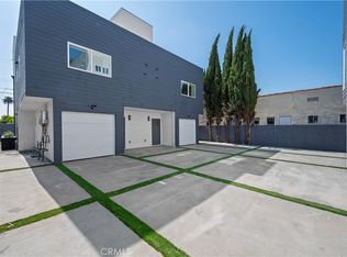 2937 West Blvd, Los Angeles, CA 90016