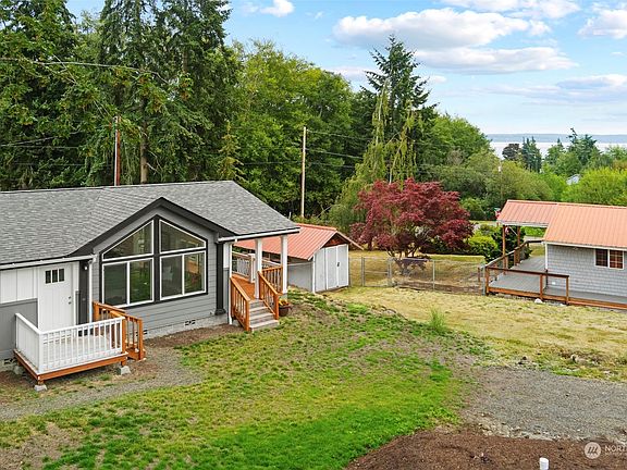 3rd image of 6733 NE Whidbey Drive