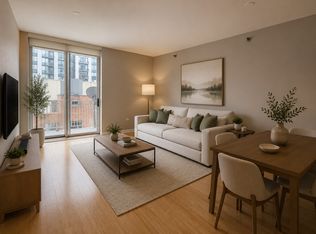421 W Huron St APT 907, Chicago, IL 60654