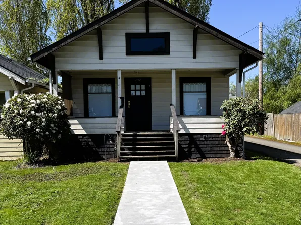 2112 Walnut St, Everett, WA 98201