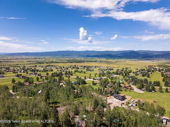 5th image of 30 Green Canyon Dr