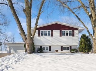 901 S Oakbrook Dr, Mount Pleasant, IA 52641