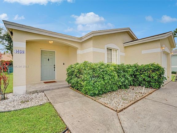 2nd image of 4658 SW 12th Ct