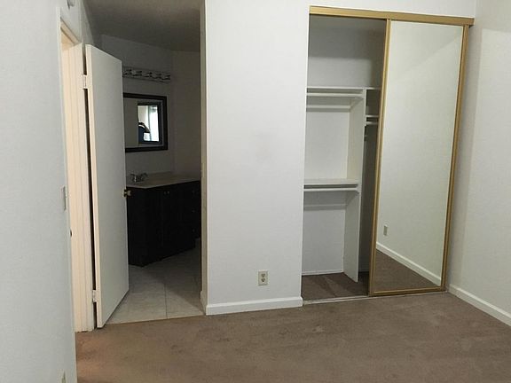 3rd image of 1118 Cedar Gables Dr