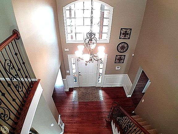 3rd image of 9903 Rosemary Ln