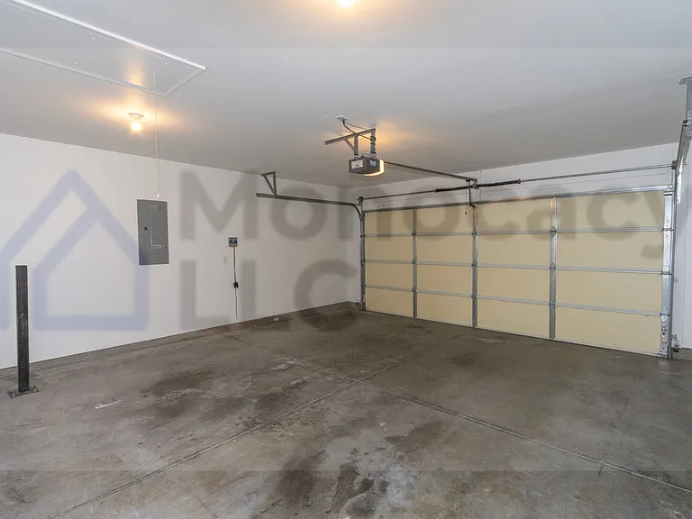 Corinth Dr — Photo 29