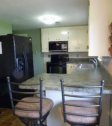 3rd image of 883 Buchanan Trl E