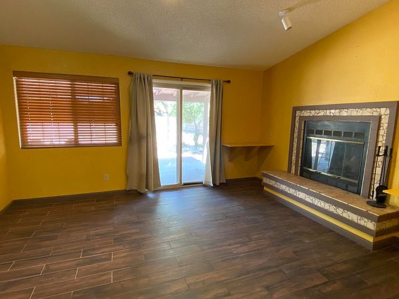 4th image of 4720 W Chamomile Way