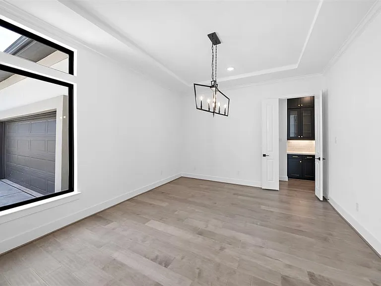 9806 Oakwood Trl — Photo 14
