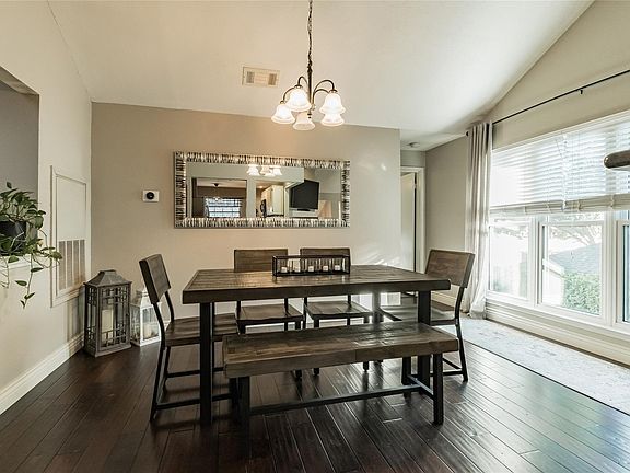 2nd image of 2939 Hunters Point Ln