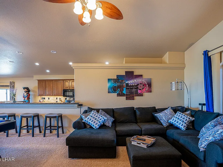 3761 Hiawatha Dr — Photo 9