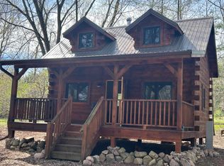 E1881 Lake Shore Dr, Iola, WI 54945