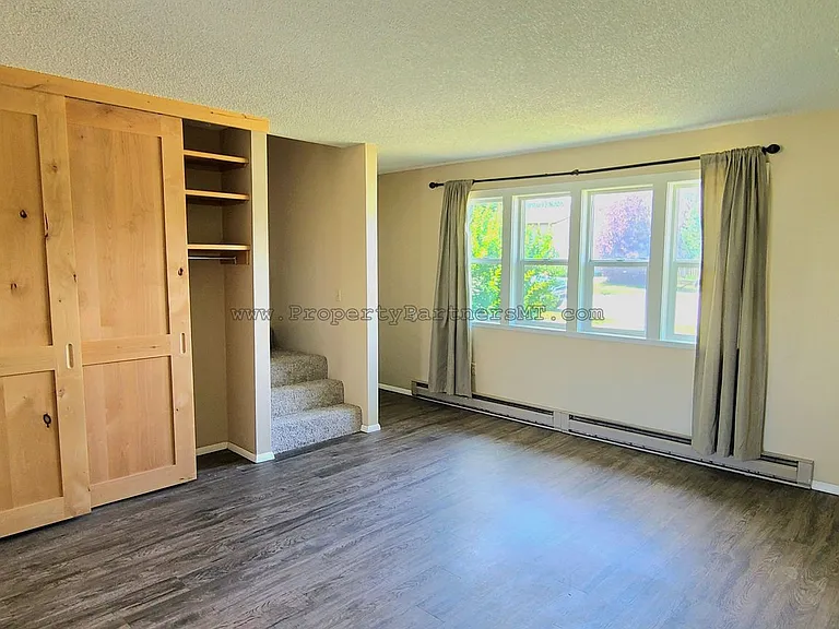504 S 20th Ave — Photo 10