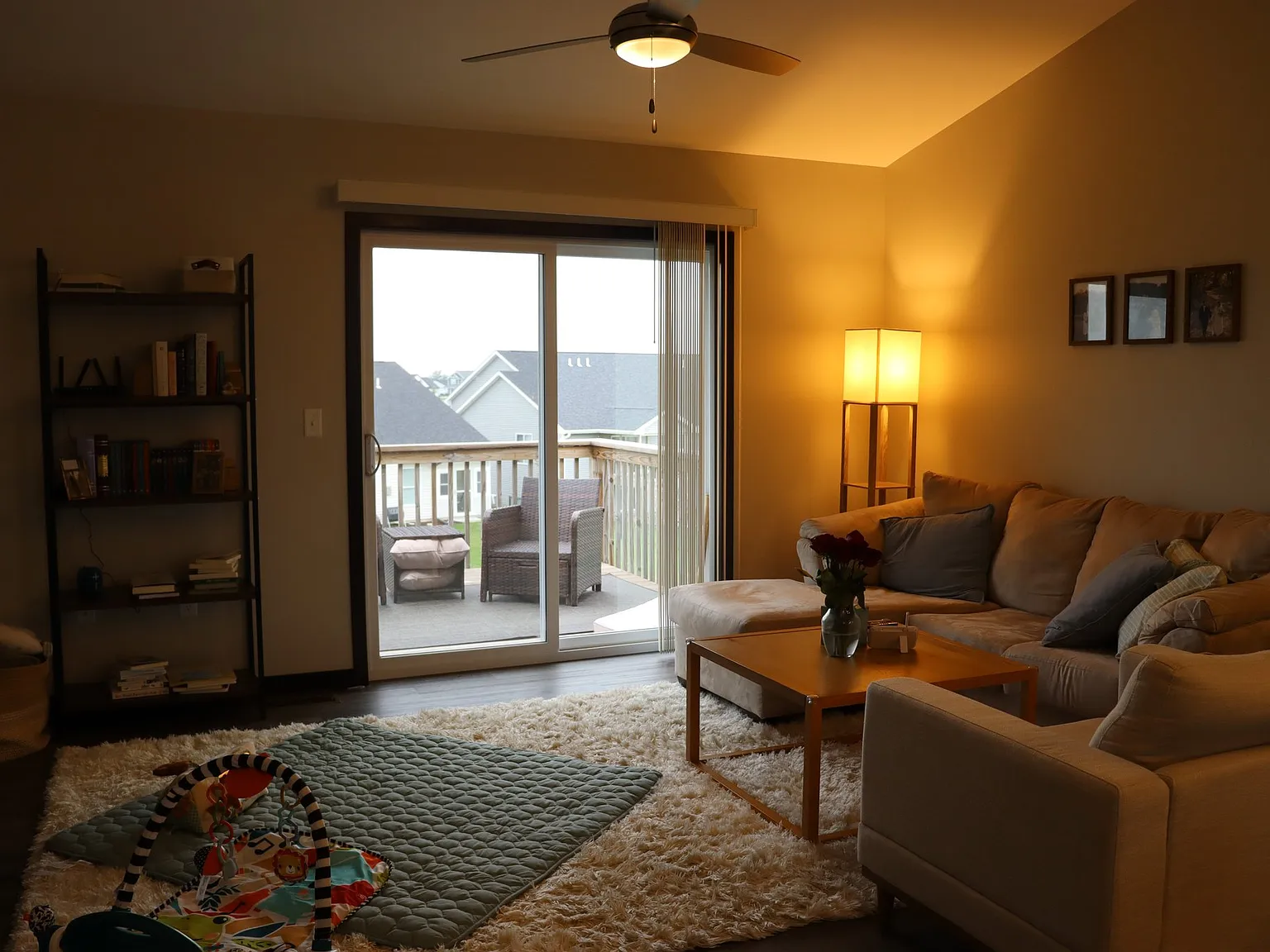 3 bed, 1657 sqft, $2,200 — Photo 2