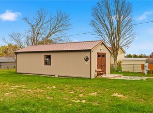 1607 Crestview Dr, Somerset, PA 15501