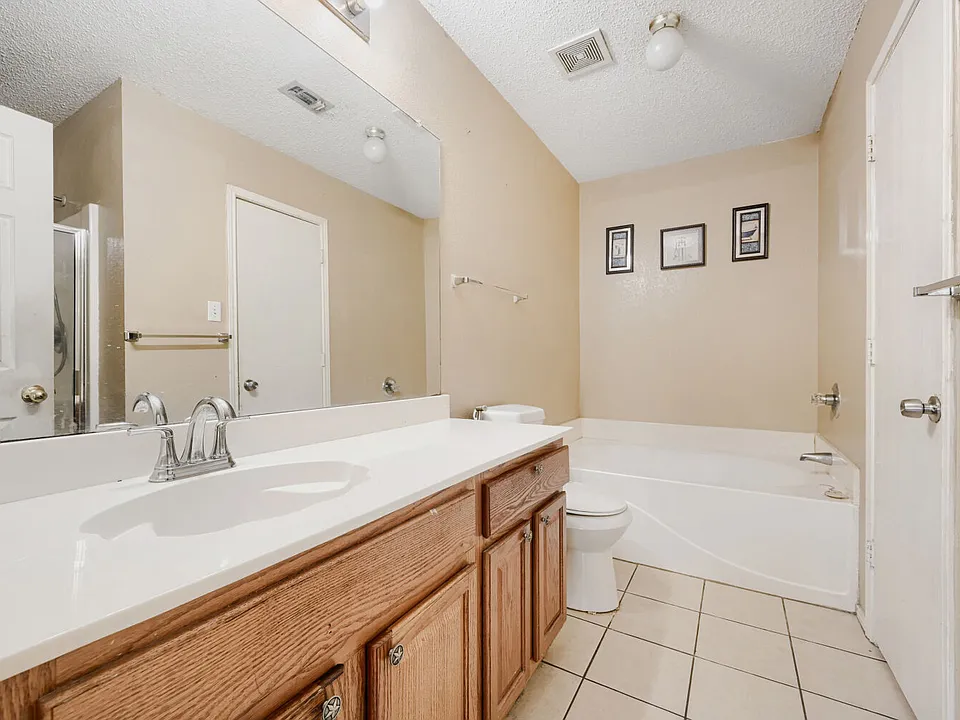 4155 N Coral Springs Dr