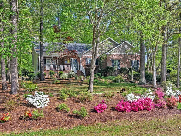 3417 Windmere Dr, Sanford, NC 27330