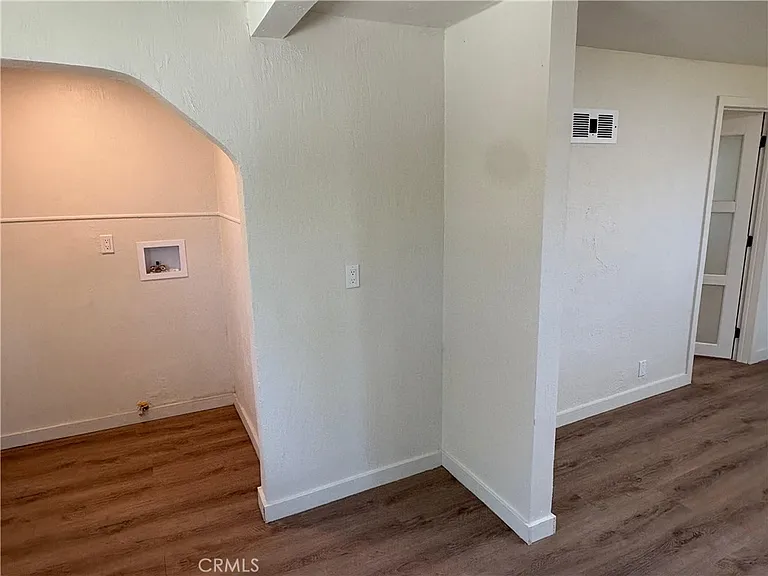 696 S Foisy St — Photo 12