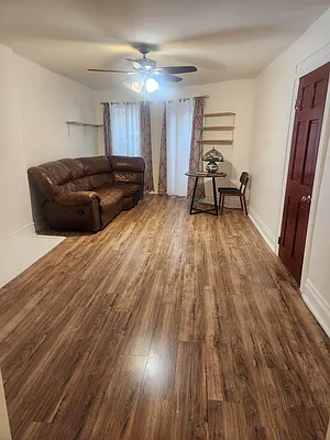 Rented by Samuels Property Group LLC | media 8