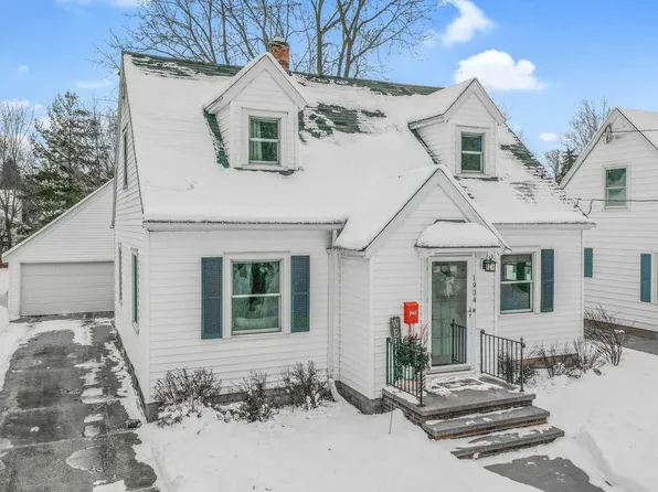 1904 N Superior St, Appleton, WI 54911