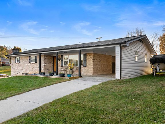 3rd image of 2543 Montcastle Dr