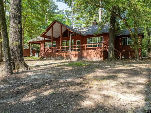 793 Valleywood Trl, Holly Lake Ranch, TX 75765