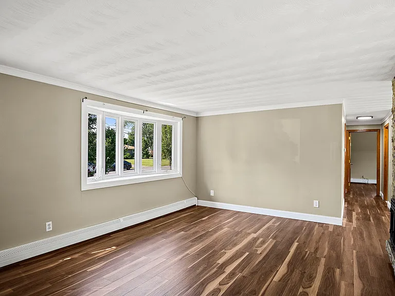 8 Carver Rd — Photo 9