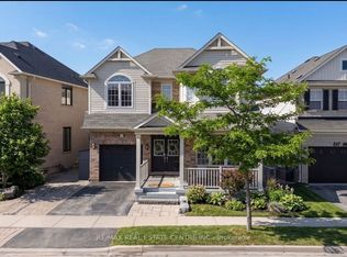 823 Biggar Hts SE, Milton, ON L9T 0G7