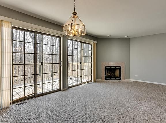 5th image of 1579 N Saint Marks Pl