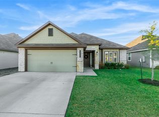 1310 Kingsgate Dr, Bryan, TX 77807