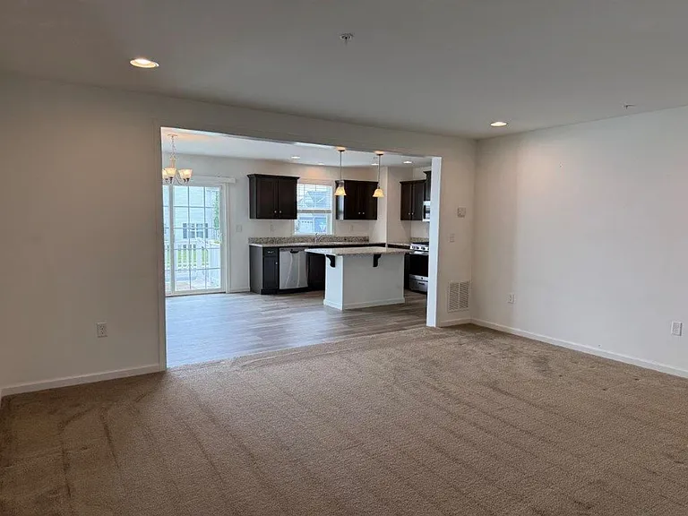 1614 Haralson Dr — Photo 6