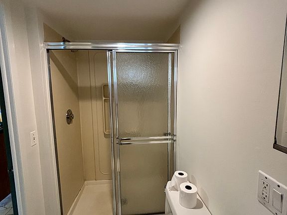 4th image of 8241 164th Pl Floor 1