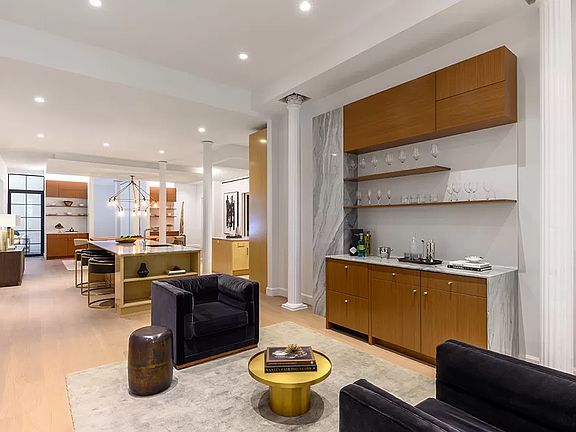 2nd image of 112 Duane St #2N