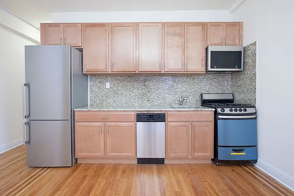 Rented by REAL New York | media 40